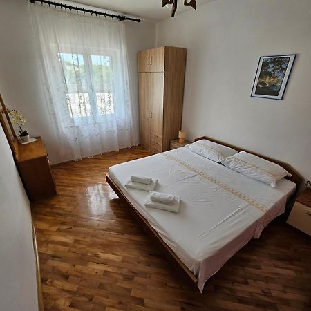 Apartments Rusin Linardici ภายนอก รูปภาพ